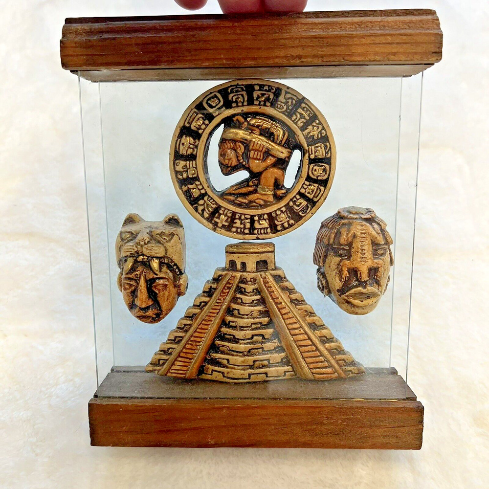 Mexico Sun Temple Souvenir Double Glass & Wood Tabletop Display